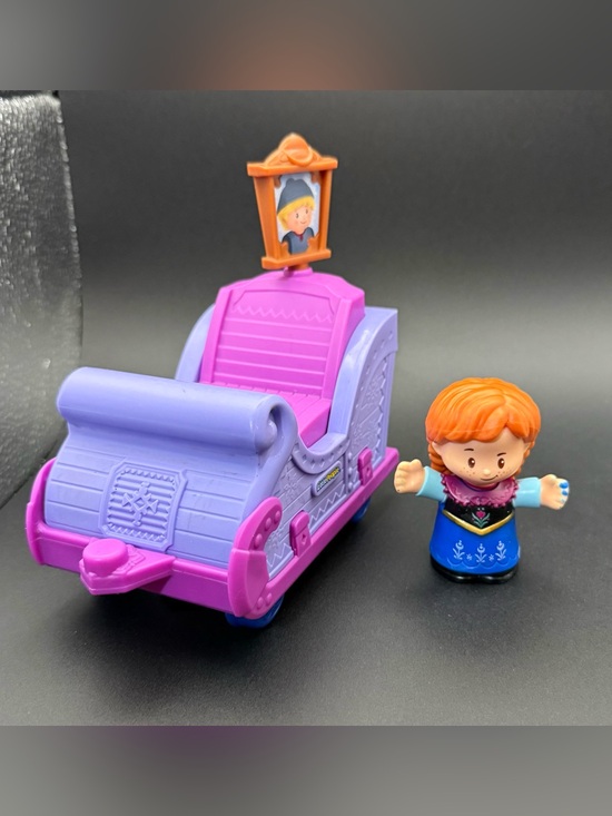 Fisher-Price Other - Fisher Price Little People Disney Frozen Parade Float Anna ⭐️EUC⭐️